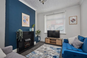 Stylish Comfortable Home With Parking
